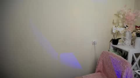 Happy online show from 02-11-26, 06:40