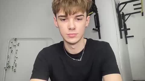 yoursweetyguy online show from 12-22-25, 02:14