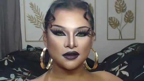 Snapshot of yourtrannyqueenxxx chatting on 03-04-26, 08:26 Anastacia Grey online show from 03-04-26, 08:26