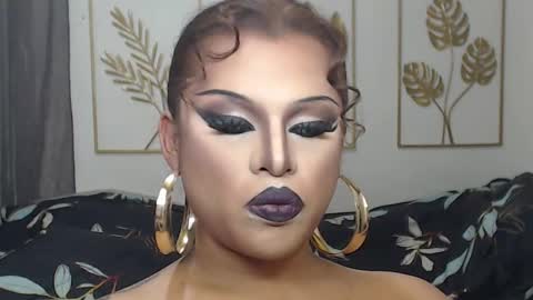 Snapshot of yourtrannyqueenxxx chatting on 03-15-26, 08:48 Anastacia Grey online show from 03-15-26, 08:48