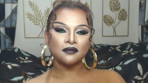 Snapshot of yourtrannyqueenxxx chatting on 04-15-26, 12:17 Anastacia Grey online show from 04-15-26, 12:17