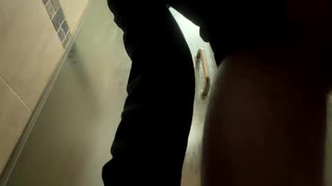 yourwhiteislandboy online show from 03-29-26, 09:09