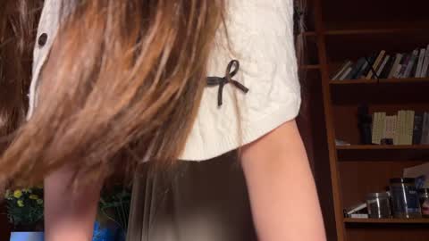 Snapshot of yuanlili chatting on 03-19-26, 04:44 lili online show from 03-19-26, 04:44