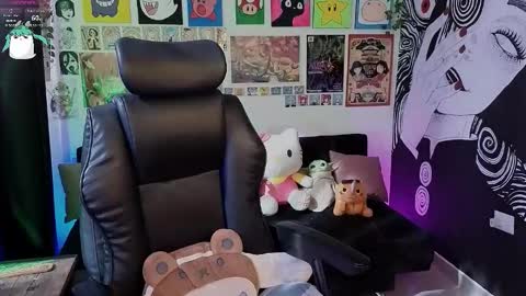    rawr   Anne Independent model      online show from 02-20-26, 08:31