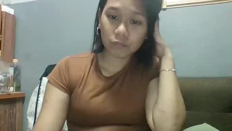 Snapshot of yukii28 chatting on 04-15-26, 03:02 yukii28 online show from 04-15-26, 03:02