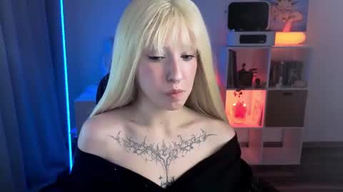 Misa online show from 07-18-26, 07:39