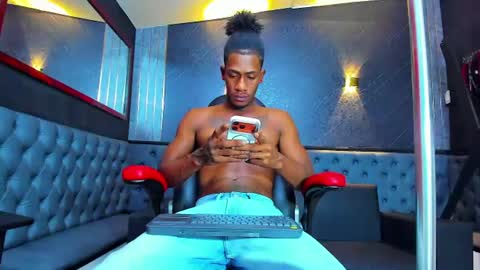Snapshot of yulian_23 chatting on 07-18-26, 05:33 Ivan online show from 07-18-26, 05:33