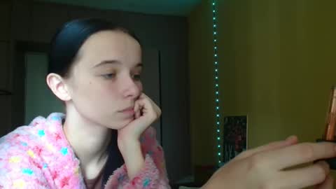 Yuliia online show from 09-18-25, 09:33