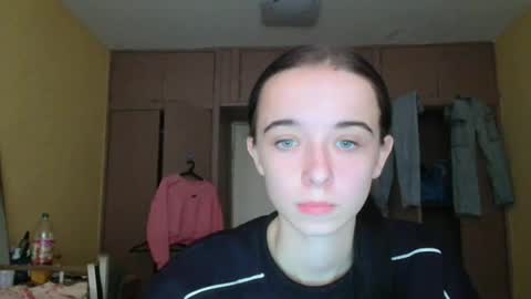 Yuliia online show from 10-18-25, 09:10