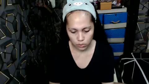 yumi online show from 03-23-26, 04:11