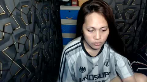 Snapshot of yumi_white chatting on 05-30-26, 08:11 yumi online show from 05-30-26, 08:11