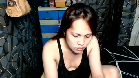 yumi online show from 06-21-26, 04:31