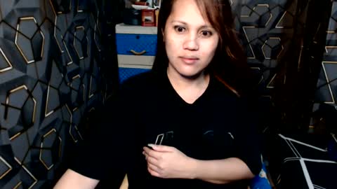 yumi online show from 07-25-26, 10:51