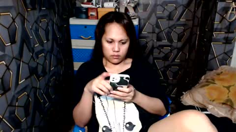 yumi online show from 07-28-26, 07:15