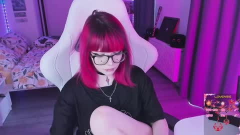 Yumi 3 online show from 03-19-26, 09:57