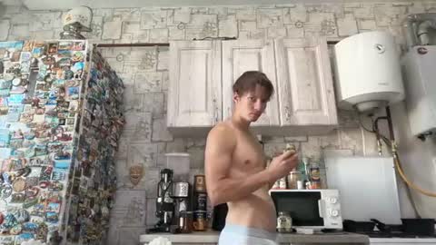 Snapshot of yummyalexxx chatting on 07-08-26, 03:05 Alex online show from 07-08-26, 03:05