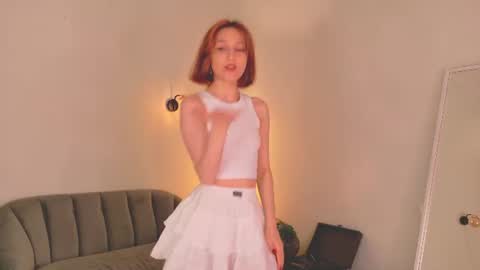 Snapshot of yunalim chatting on 07-18-26, 02:10 YUNA online show from 07-18-26, 02:10
