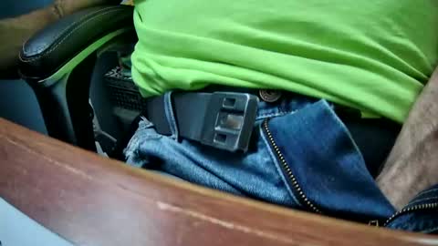 yuppers1234 online show from 09-10-25, 06:52