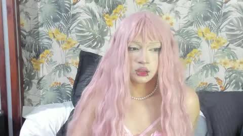 Yuri Kay online show from 05-16-26, 08:07