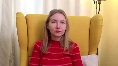 Snapshot of yuricazel chatting on 03-31-26, 07:31 Alesia online show from 03-31-26, 07:31