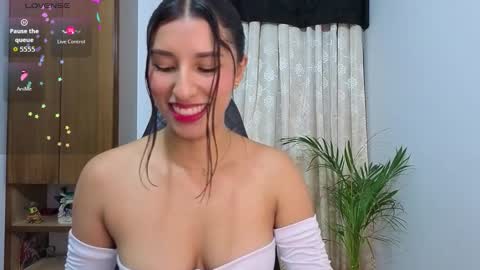 yuzii Im new to these pages so I hope you guys are kind to me. online show from 03-18-26, 02:47