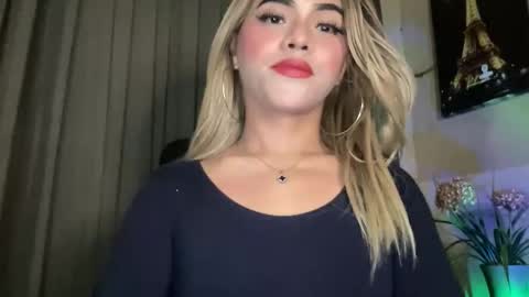 Snapshot of yvonne_guidotti chatting on 05-07-26, 05:40 Miss Cali online show from 05-07-26, 05:40