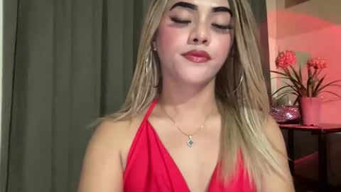 Snapshot of yvonne_guidotti chatting on 05-10-26, 07:30 Miss Cali online show from 05-10-26, 07:30
