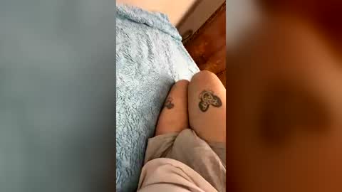 z_e1 online show from 07-18-26, 03:00