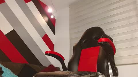 Snapshot of zac_golden chatting on 03-07-26, 12:02 Zack online show from 03-07-26, 12:02