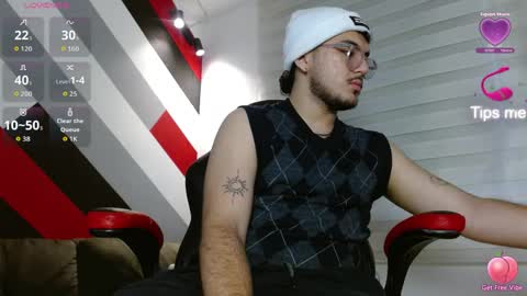 Snapshot of zac_golden chatting on 04-10-26, 12:21 Zack online show from 04-10-26, 12:21