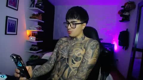 zac_muller1 online show from 02-18-26, 08:43