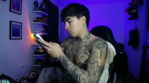 zac_muller1 online show from 04-05-26, 01:36