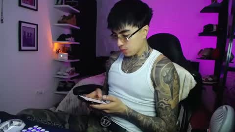 Snapshot of zac_muller1 chatting on 07-17-26, 05:14 zac_muller1 online show from 07-17-26, 05:14