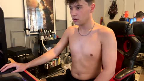 Zachbritboy online show from 02-04-25, 01:48