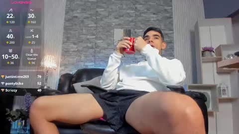 zack_joness10 online show from 07-16-26, 04:51