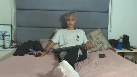 zack online show from 03-03-25, 09:37