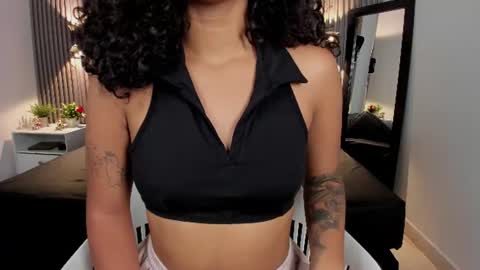 Snapshot of zafiiraa chatting on 06-25-26, 03:50 zafira online show from 06-25-26, 03:50