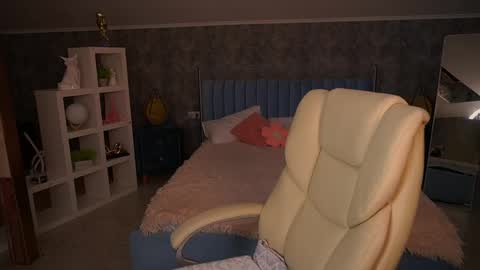 Snapshot of zafiramoonn chatting on 04-23-26, 12:15 Zafiramoonn online show from 04-23-26, 12:15