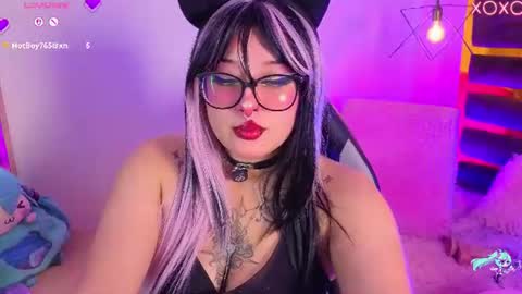   online show from 07-22-26, 05:54