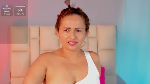 Zafiro Brown online show from 12-23-25, 10:57