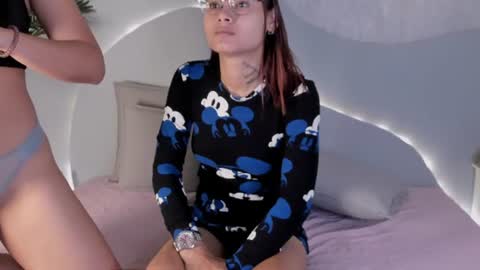 Zafiro and Amber online show from 06-22-26, 12:46