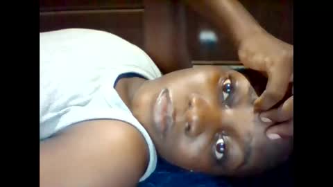 Snapshot of zainxxxx chatting on 04-17-26, 07:06 zainxxxx online show from 04-17-26, 07:06