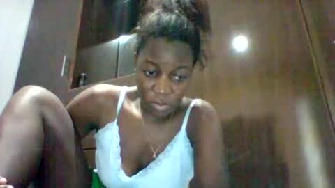 Snapshot of zainxxxx chatting on 04-22-26, 10:28 zainxxxx online show from 04-22-26, 10:28