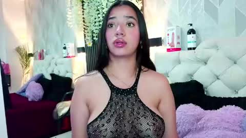 Snapshot of zaira_bonny chatting on 06-18-26, 03:05 Zaira Bonny online show from 06-18-26, 03:05