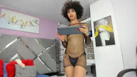 ZAIRA online show from 05-18-26, 02:29