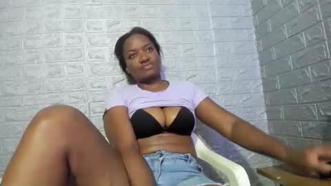 Snapshot of zamara__ chatting on 01-09-26, 01:08 Zamara online show from 01-09-26, 01:08