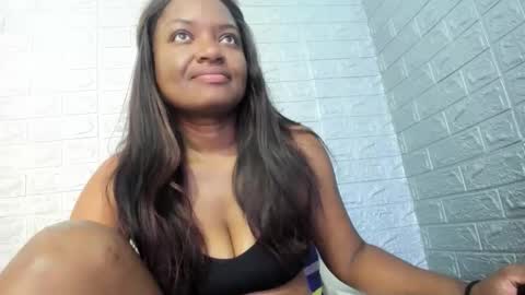 Snapshot of zamara__ chatting on 03-14-26, 01:16 Zamara online show from 03-14-26, 01:16
