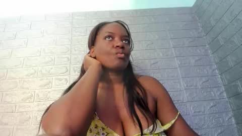 Snapshot of zamara__ chatting on 04-13-26, 02:55 Zamara online show from 04-13-26, 02:55