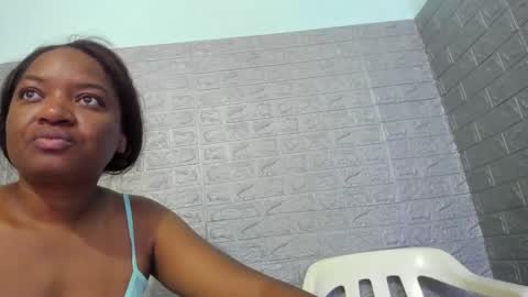 Snapshot of zamara__ chatting on 04-16-26, 12:50 Zamara online show from 04-16-26, 12:50