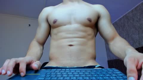 Snapshot of zander_walker chatting on 06-22-26, 03:25 Zander online show from 06-22-26, 03:25